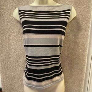 Cardigan shell & Sleeveless pullover sweater.